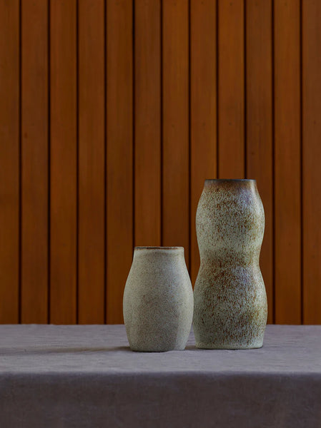 Pod Bud Vase | LG | Nut